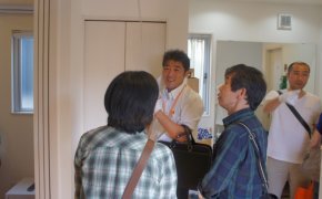 お宅訪問バスツアー、満員御礼！！