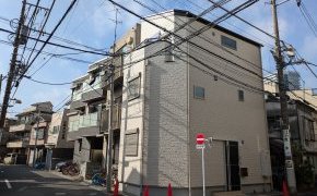 江戸川区　木造耐火の3階建