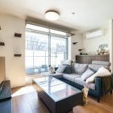 目の前が公園のため、視線を意識した外観に満足