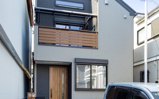 開放感あふれる2階リビングと、ロフトのある住まい