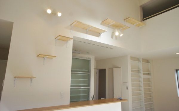 子供も猫も走り回る、広々52坪2階建て2世帯住宅