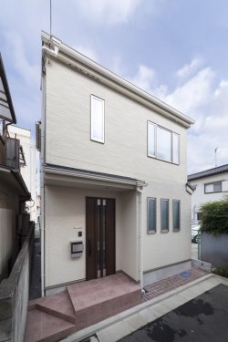 14.8坪の２階建て住宅　コンパクトなお宅に広さを創る工夫が満載