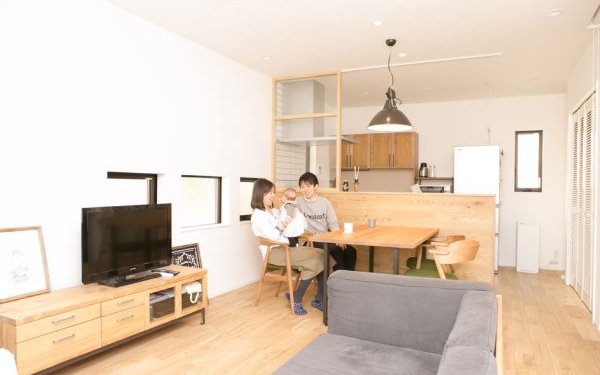 フロアごとのテーマで遊び心も忘れない 三階建て木造狭小住宅